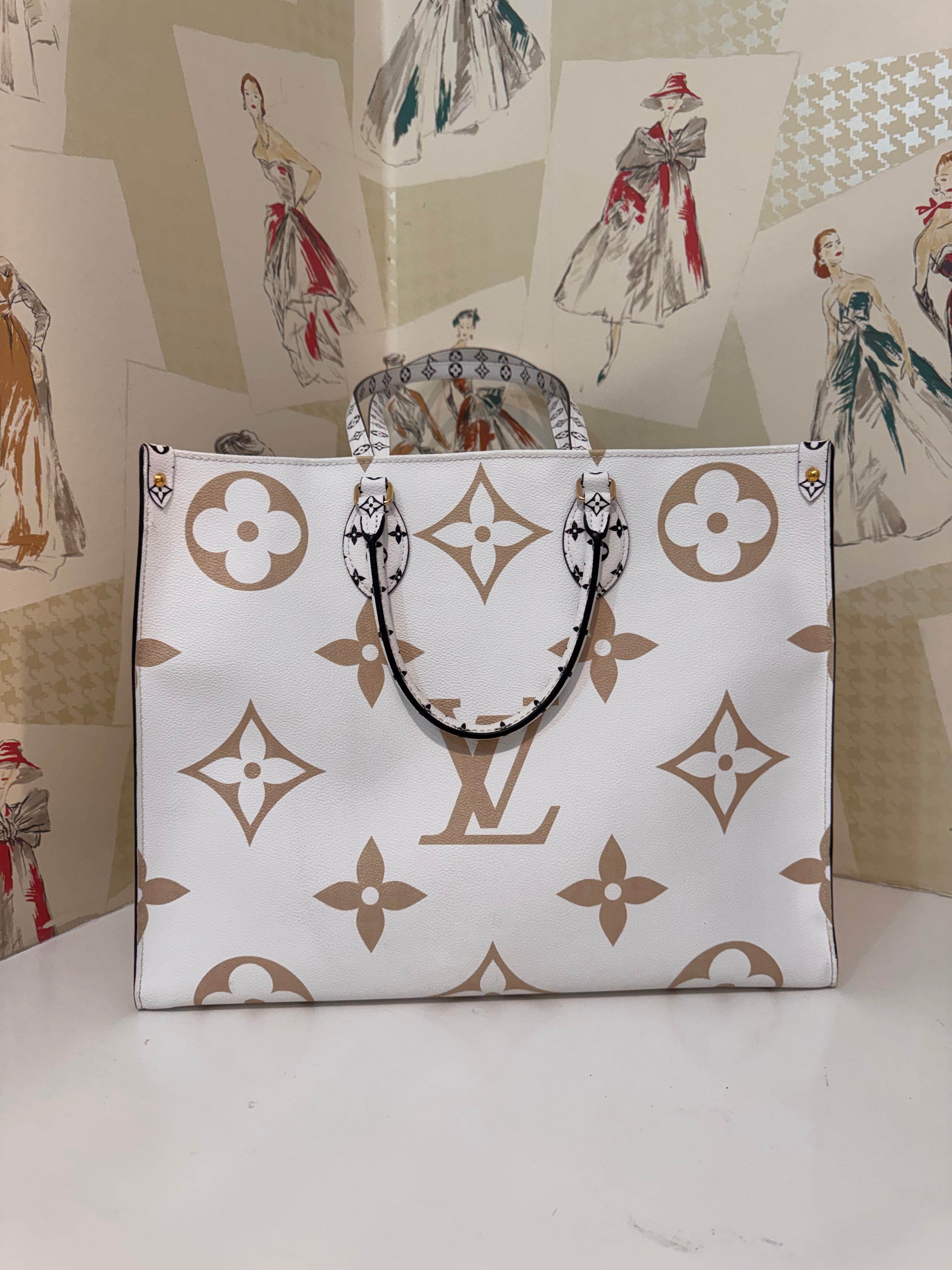 Louis Vuitton Onthego GM Monogram Reverse, Khaki/Green, LIKE NEW