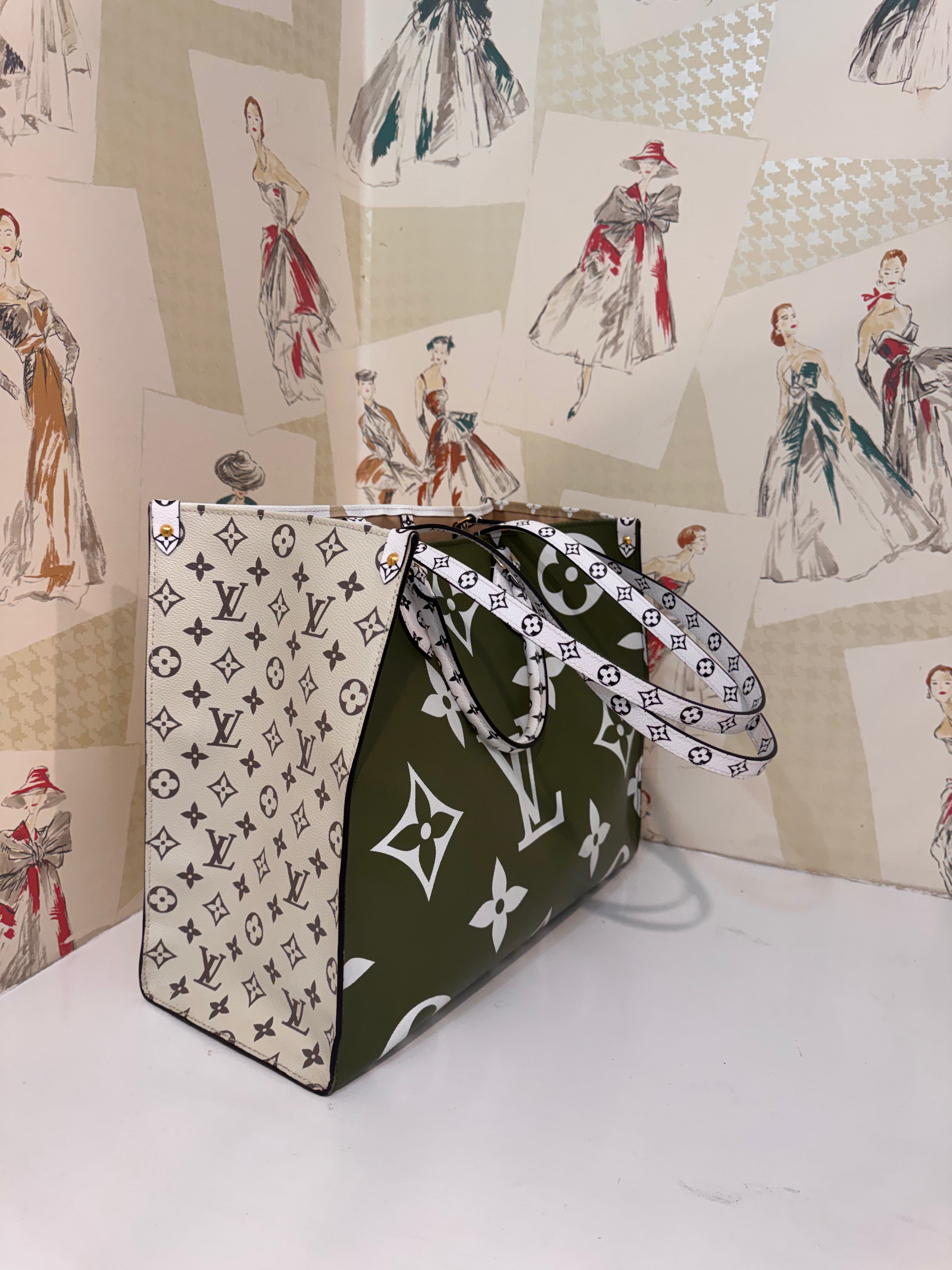 Louis Vuitton Onthego GM Monogram Reverse, Khaki/Green, LIKE NEW