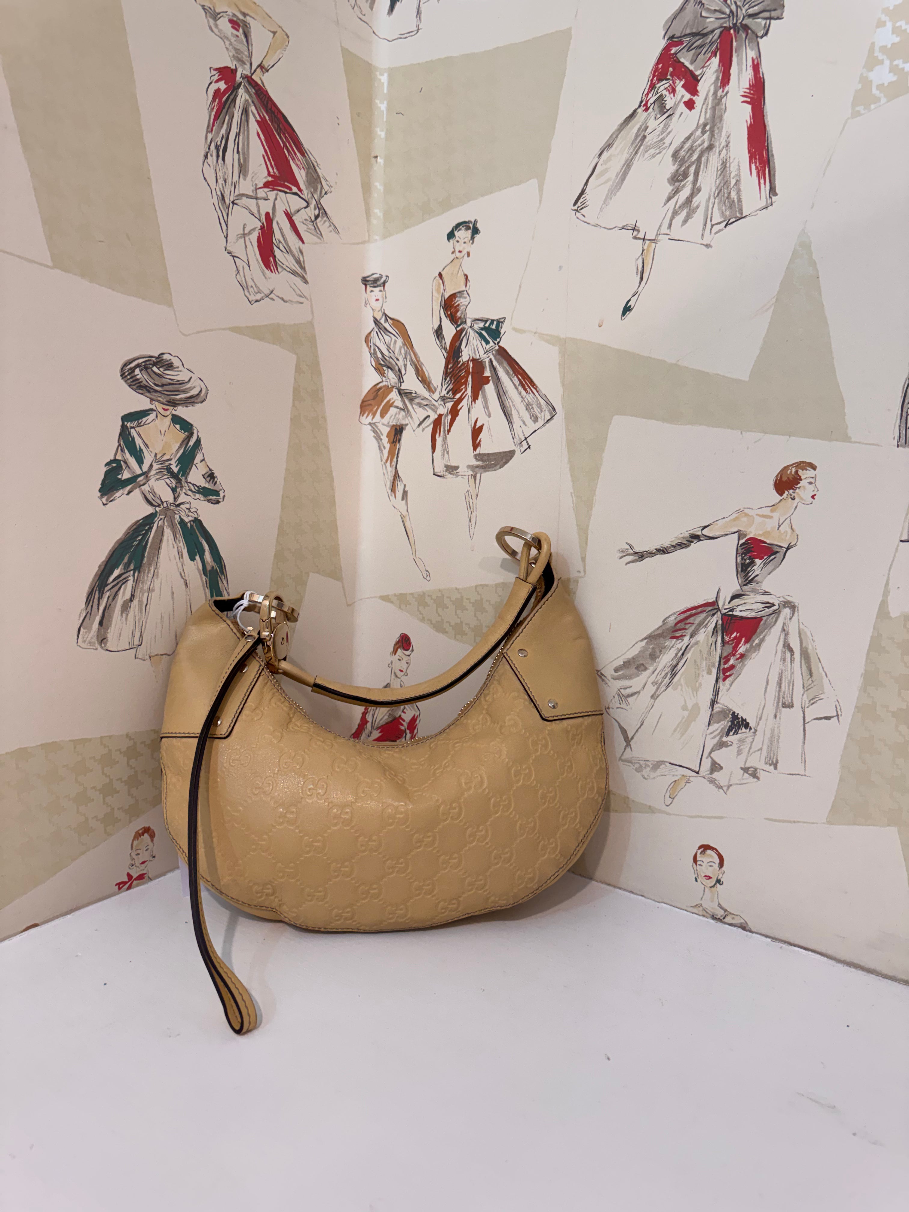Gucci Guccissima Half Moon, Cream