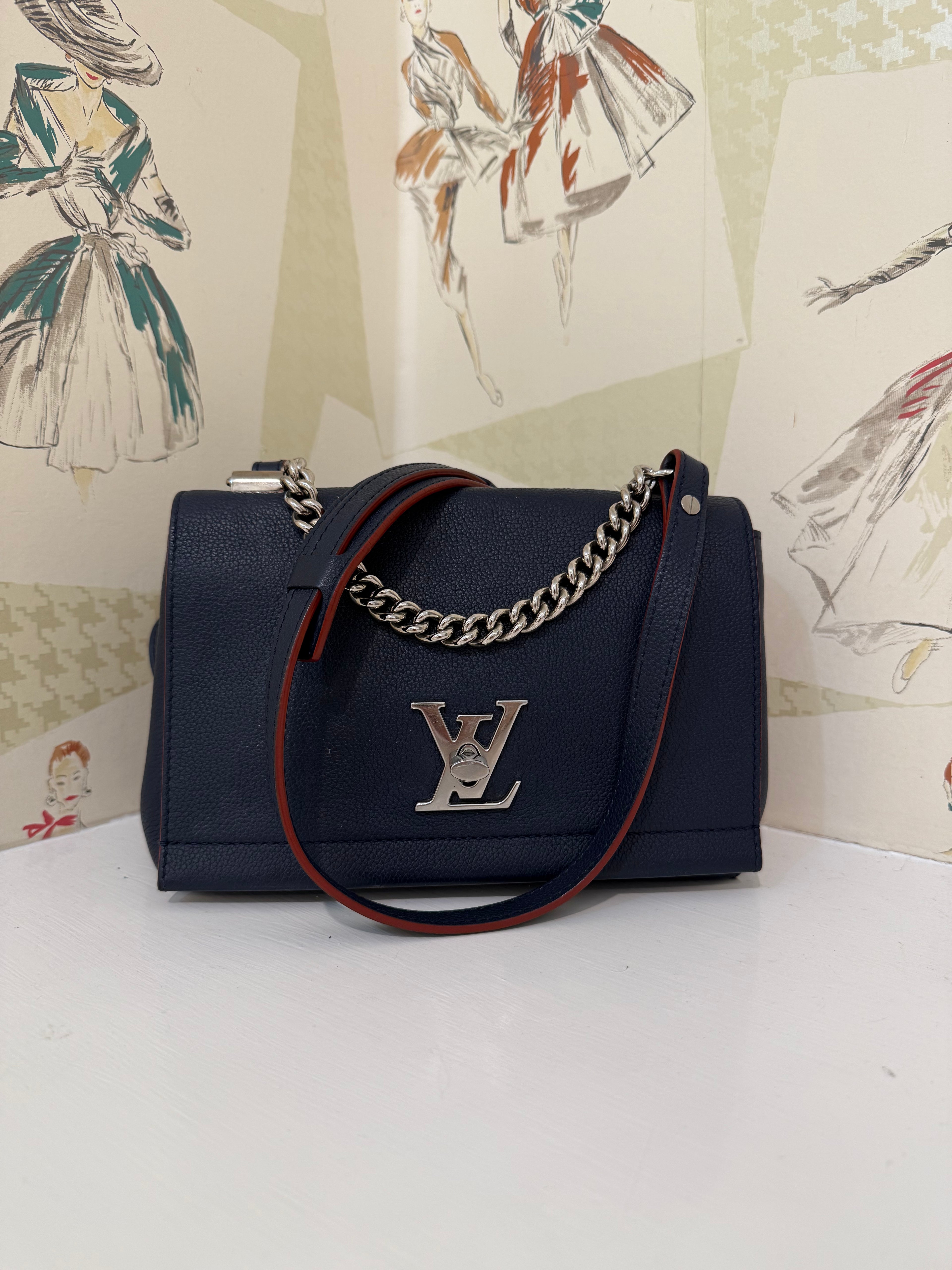 Louis Vuitton Leather Lockme II BB